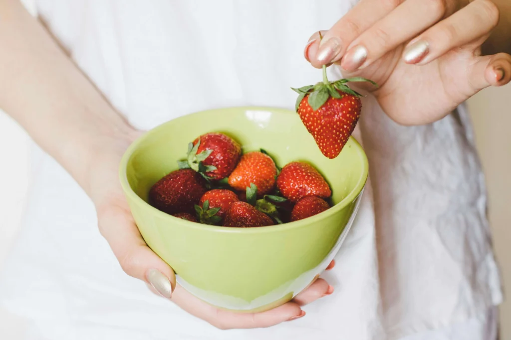 How to Grow Garden Strawberry Seeds Indoors