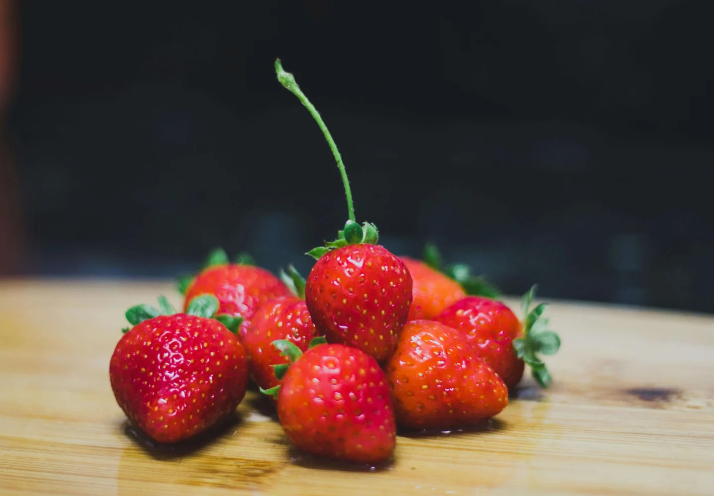 How to Grow Garden Strawberry Seeds Indoors 9